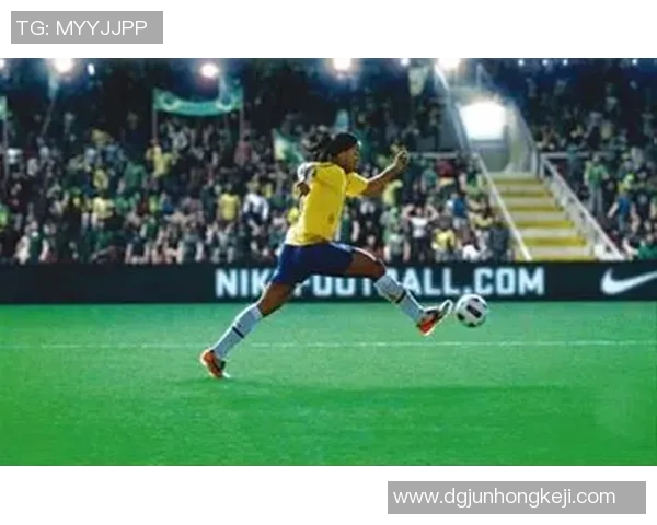 足球天才小罗的传奇时刻与精彩瞬间海报展示 足球天才小罗的传奇时刻与精彩瞬间海报展示